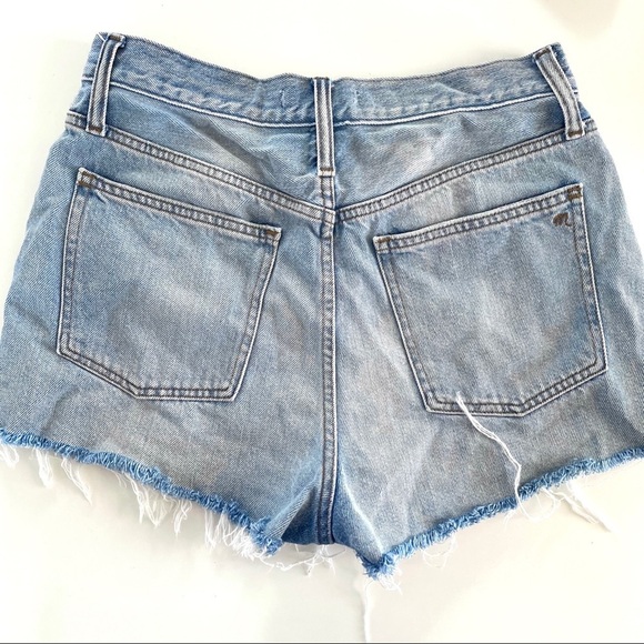 Madewell The Momjean Short in Givens Wash size 28 - Picture 6 of 12